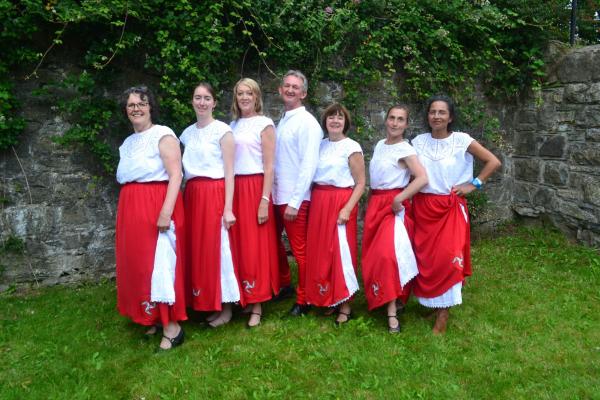 ResizedImageWzYwMCw0MDBd Manx traditional dancers in their new costume funded by Manx Lottery Trust